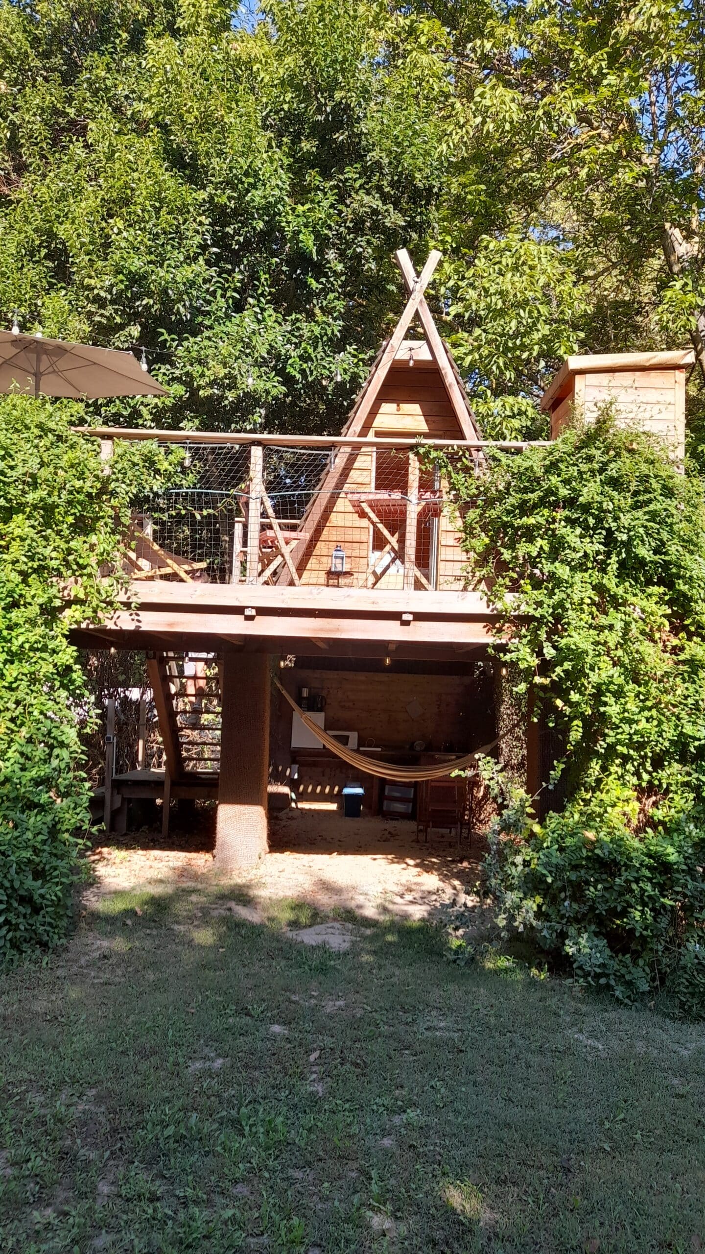 Campingplatz Suze mit einer Kabine am Ende der Welt